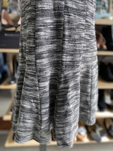 Load image into Gallery viewer, Banana Republic Dress 6
