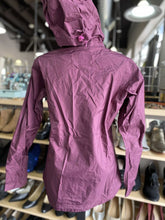 Load image into Gallery viewer, Patagonia Shell Jacket S
