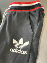 Load image into Gallery viewer, Adidas Sweatpants XS
