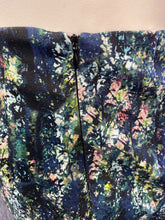 Load image into Gallery viewer, RW&amp;CO skirt 2

