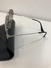 Load image into Gallery viewer, Rayban aviator sunglasses
