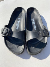 Load image into Gallery viewer, Birkenstock Rubber Sandals 38
