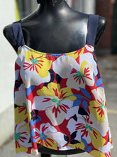 Load image into Gallery viewer, Tommy Hilfiger flowy tank top M NWT
