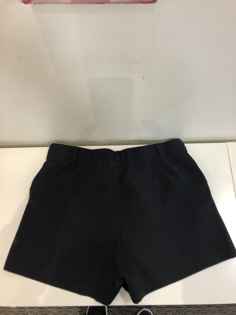 Lululemon shorts 6