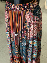Load image into Gallery viewer, Anthropologie (Bhanuni by Jyoti) Skirt 10

