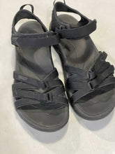 Load image into Gallery viewer, Teva Sandals 9.5
