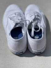 Load image into Gallery viewer, KEDS Shoes 8
