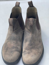 Load image into Gallery viewer, Blundstone 6.5 Blundstone sizing/9.5 Womans
