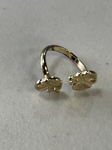 Gold colored Flower ring