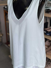 Load image into Gallery viewer, Banana Republic Sleeveless Top L
