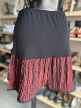 Load image into Gallery viewer, Kollontai Skirt S
