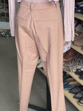 Load image into Gallery viewer, Uniqlo Dress Pants M
