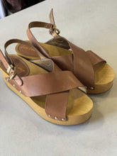 Load image into Gallery viewer, Sam Edelman Clog Sandals 8/38
