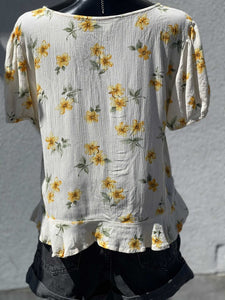 American Eagle Floral Top Short Sleeve L