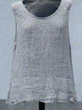 Load image into Gallery viewer, Flax Sleeveless Linen Top M
