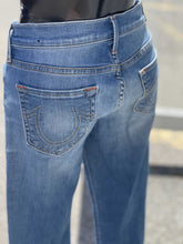 Load image into Gallery viewer, True Religion Cora Mid Rise Straight Jeans 27(Stretchy)
