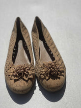 Load image into Gallery viewer, Brunu made in Portugal Cork Flats 37
