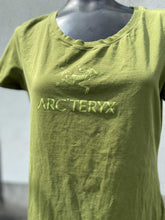 Load image into Gallery viewer, arc&#39;teryx T Shirt L
