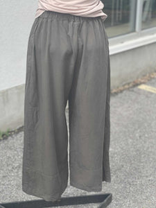 Encircled Made in Canada Cropped Pants XS