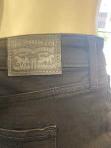 Levis 311 Shaping jeans 18