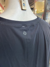 Load image into Gallery viewer, Lululemon t-shirt XL
