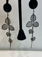 Load image into Gallery viewer, Flower/leaf drop earrings
