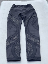 Load image into Gallery viewer, Lululemon Lace overlay Section Leggings 2
