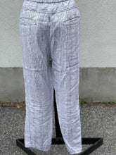 Load image into Gallery viewer, Hei Hei Linen Striped Pants M
