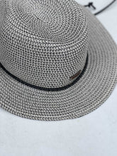 Load image into Gallery viewer, Roots Trail Fedora Hat NWT O/S
