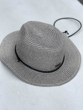 Load image into Gallery viewer, Roots Trail Fedora Hat NWT O/S
