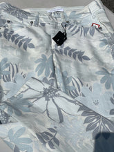 Load image into Gallery viewer, Cambio Tropical Print Jeans 4

