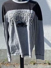 Load image into Gallery viewer, Roots Top Long sleeve M
