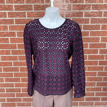 Load image into Gallery viewer, Banana Republic (outlet) Purple top M
