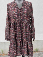 Load image into Gallery viewer, American Eagle Floral Dress M
