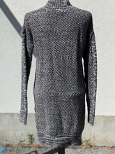 Load image into Gallery viewer, Gap Knit Dress M
