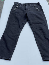 Load image into Gallery viewer, Gap True Skinny High Rise Jeans 27/4
