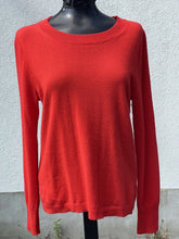 Load image into Gallery viewer, J Crew Cashmere Sweater M
