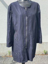 Load image into Gallery viewer, H&amp;M Jacket 12

