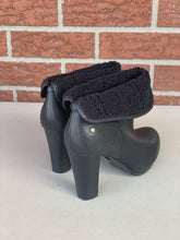 Load image into Gallery viewer, Ugg leather heeled boots 9
