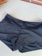 Load image into Gallery viewer, Lululemon tie waist lined shorts 6

