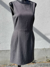Load image into Gallery viewer, Zara Dress M
