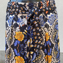 Load image into Gallery viewer, Loft Ann Taylor Skirt 10
