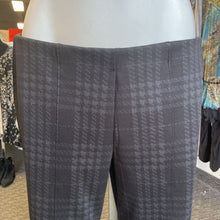 Load image into Gallery viewer, Hue plaid leggings NWT L
