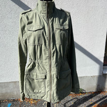 Load image into Gallery viewer, H&amp;M Jacket 12
