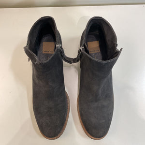 Dolce Vita suede ankle boots 8.5