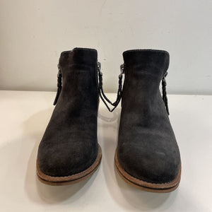 Dolce Vita suede ankle boots 8.5