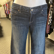 Load image into Gallery viewer, Paige Laurel Canyon jeans 29

