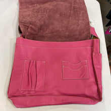 Load image into Gallery viewer, Leather Crossbody Handbag
