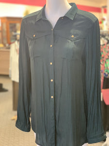 RW&CO flowy button up M