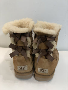 UGG suede boots w bows 6